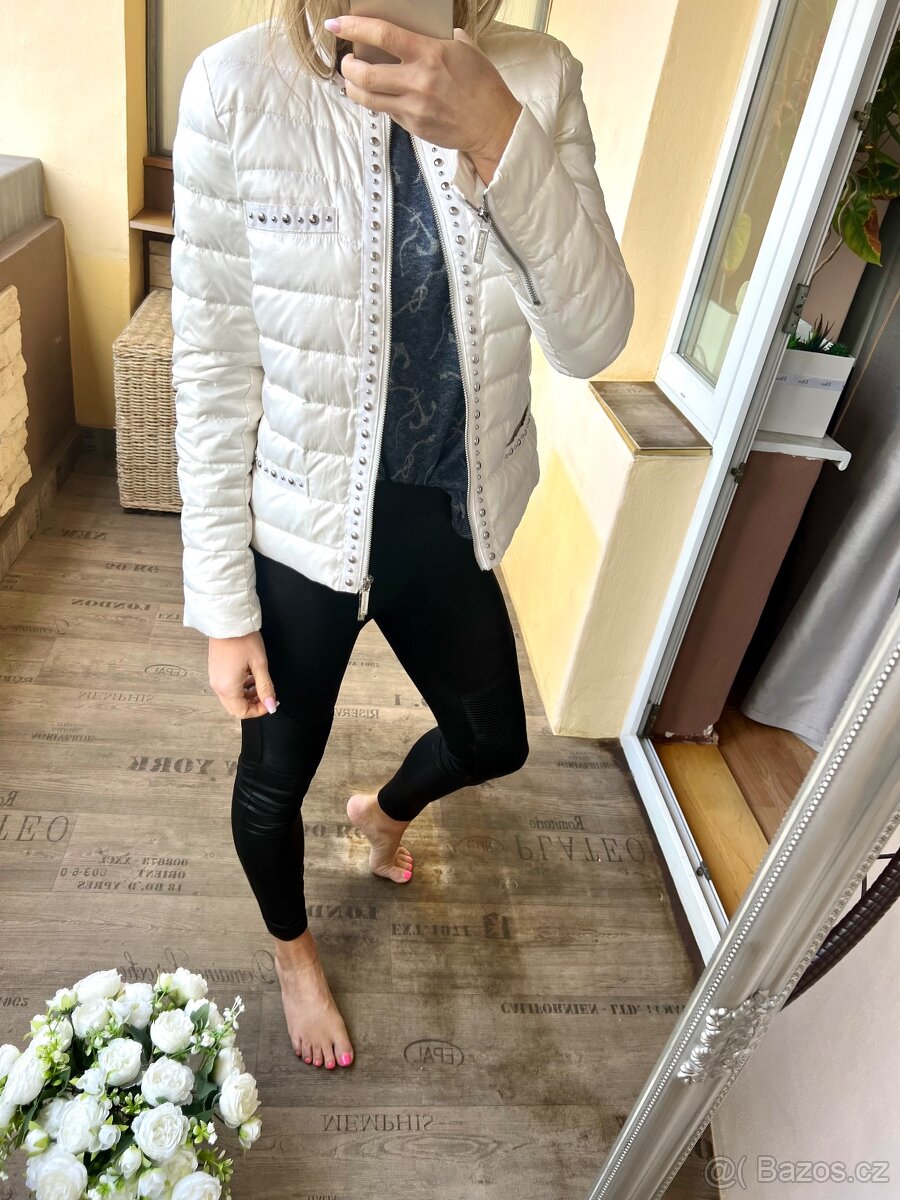 Michael Kors bílá lehká péřová bunda - 6