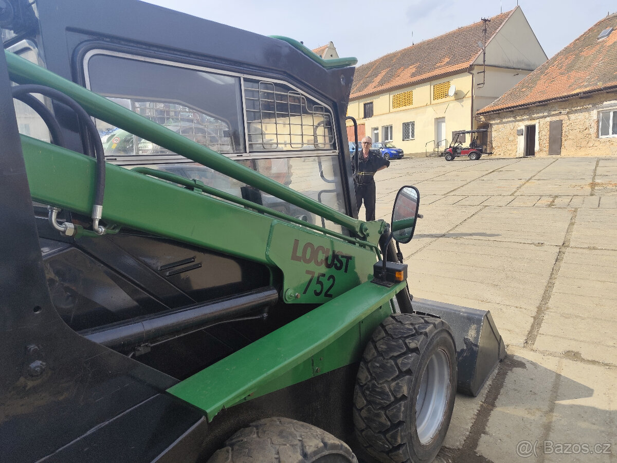Prodám Locust 752 - 6