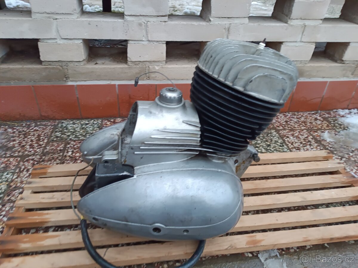 Motor Jawa 250, typ 559 panelka - 6