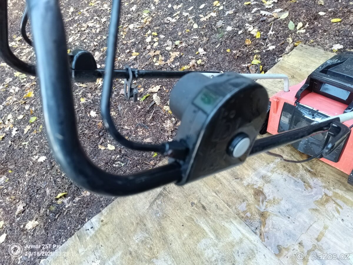 Zahradní elektrická sekačka DOLMAR EM-33 - 6