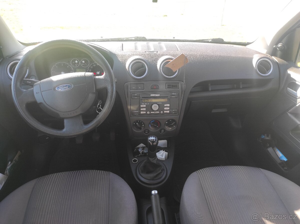Ford Fusion 1.6 Tdci - 6