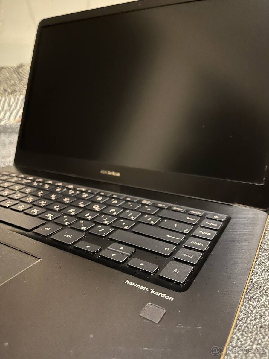 ASUS ZenBook UX580GD - 6