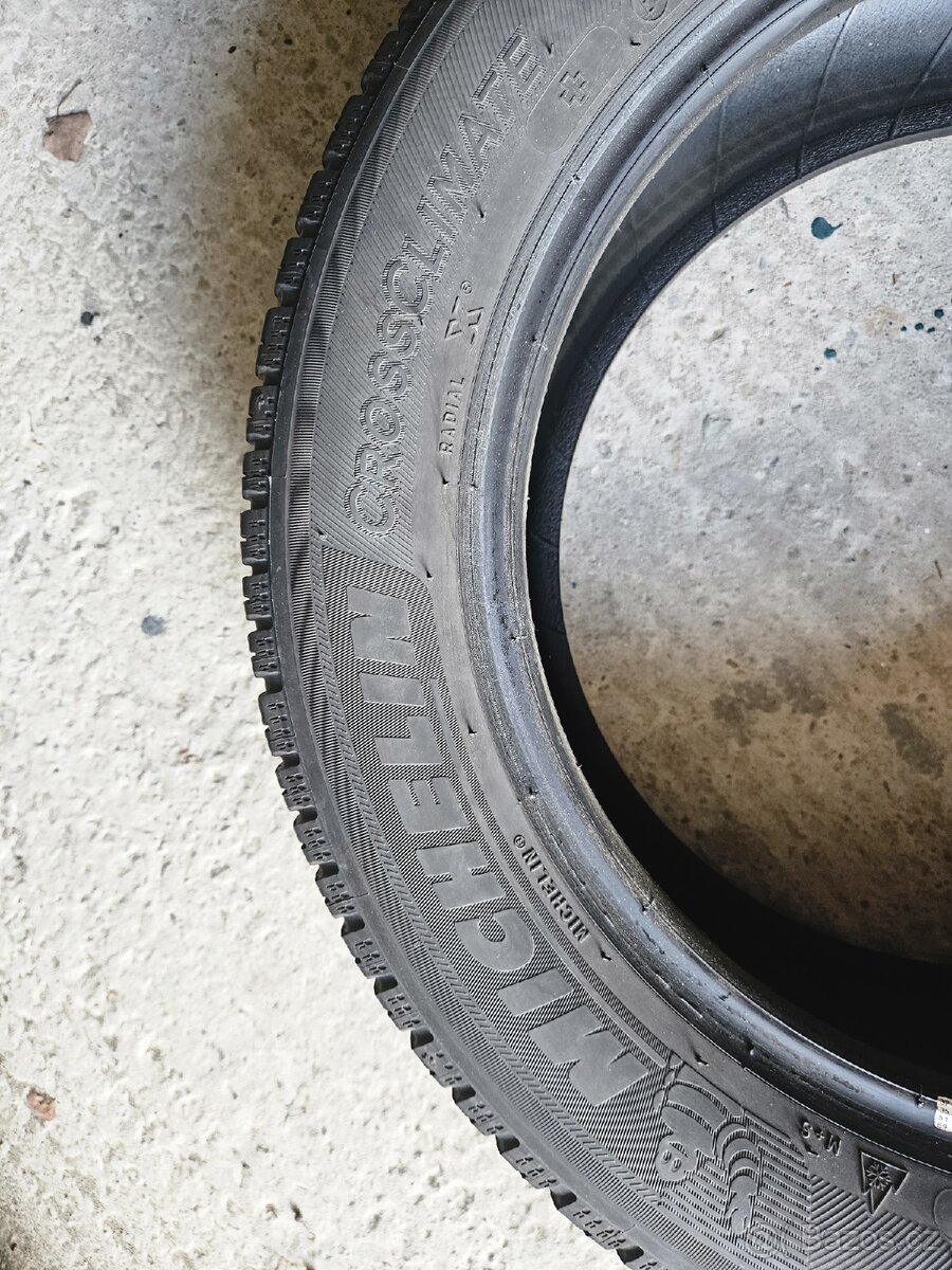 Celoroční pneu 185/60R15 - 6