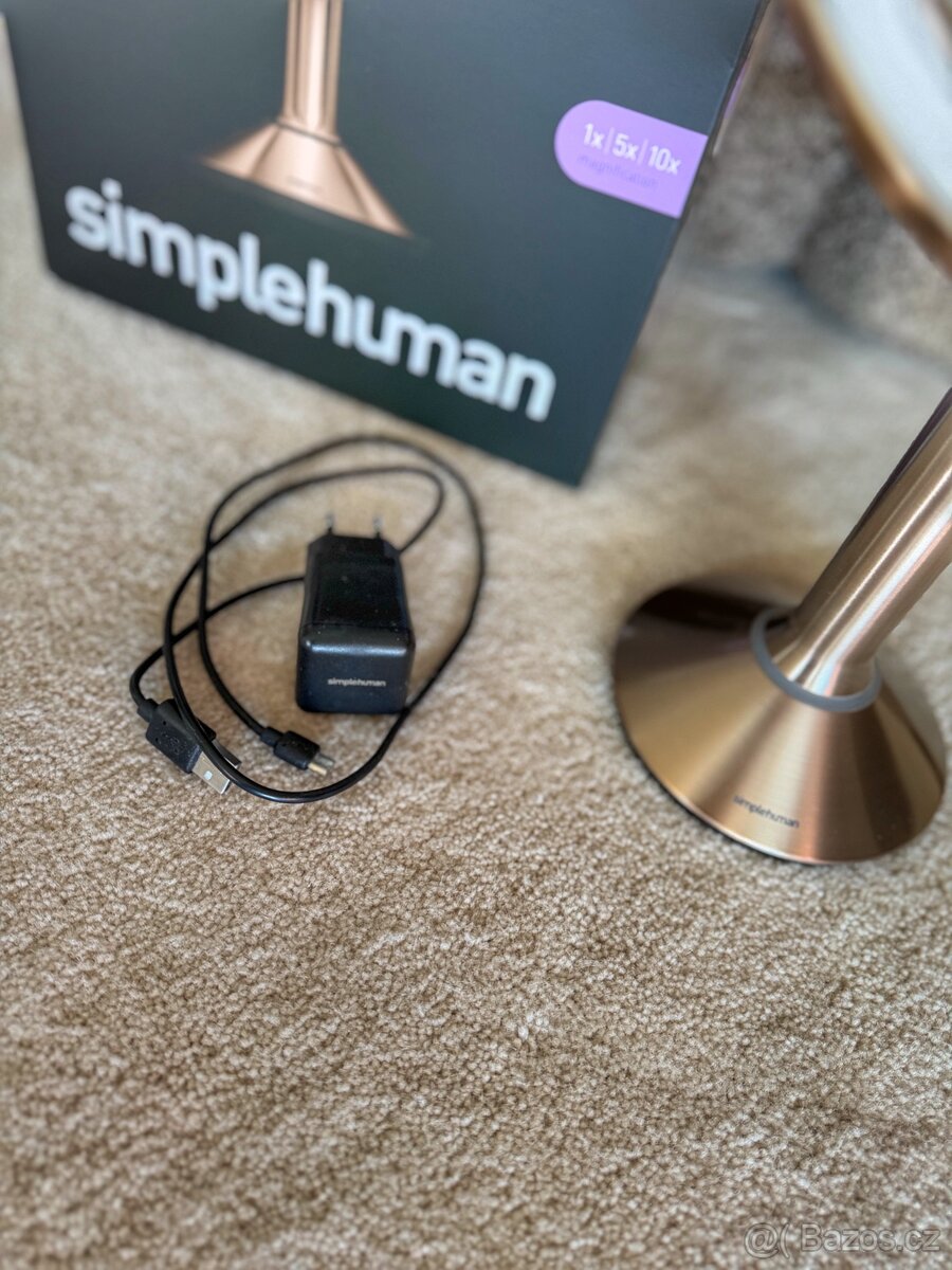 Luxusní, kosmetické zrcadlo s led SIMPLEHUMAN - 6