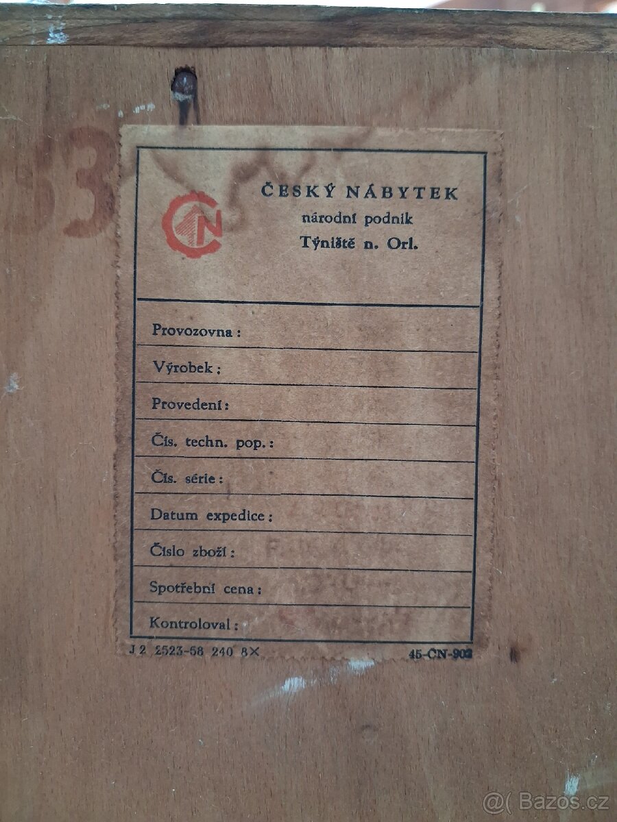 Retro skříň za láhev rumu Božkov a odvoz - 6