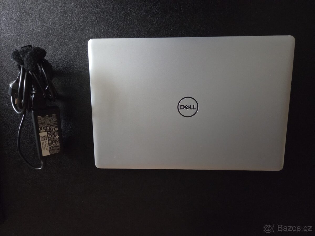 DELL Inspiron 5570 s dobrou baterií a adaptérem - 6