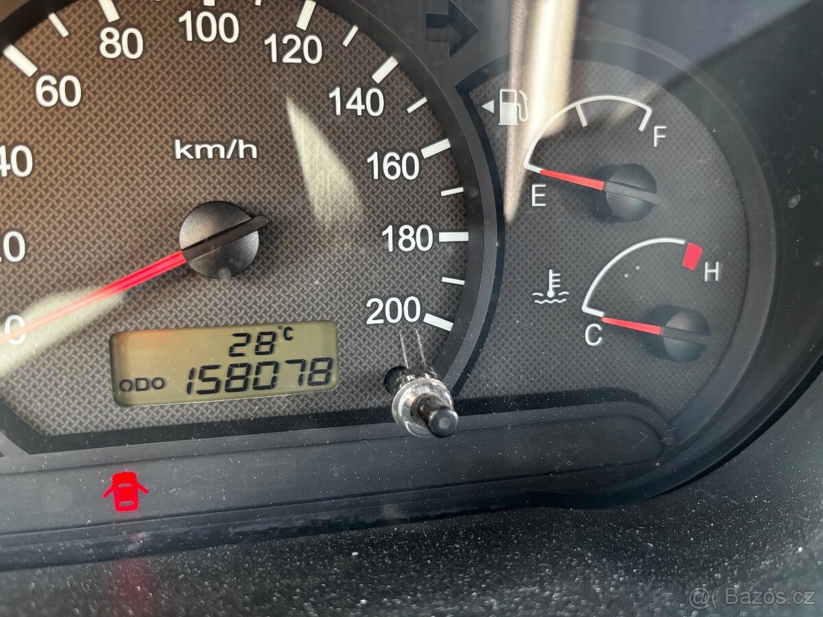 Hyundai Accent - 6