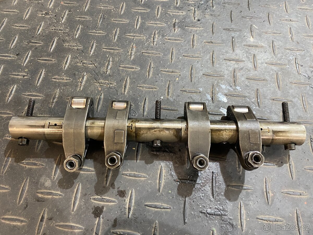 Motor BKD 2.0 TDI 103kW - blok, sání, EGR - 6