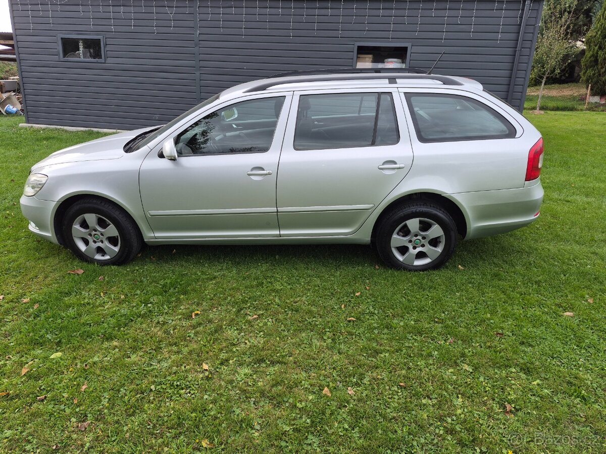 Škoda Octavia II Combi 1.6 TDI (2011) – 185 000 km, nová STK - 6