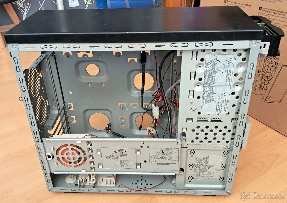 Case Thermatake xsaer III Skull - 6