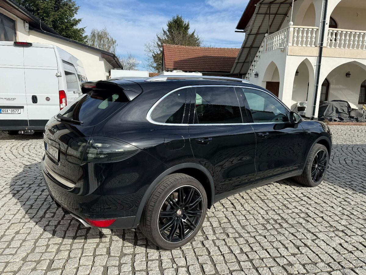 Porsche Cayenne - 6