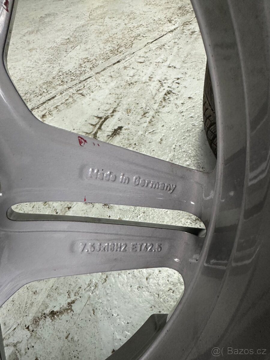 Prodám Alu kola 5x112 7,5Jx18 ET 42,5 originál mercedes Amg. - 6