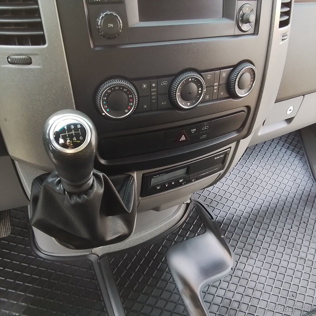 Sprinter 319cdi 140kw ,,V6,, ,,252000 KM,, RV 2014 VÝMĚNA - 6