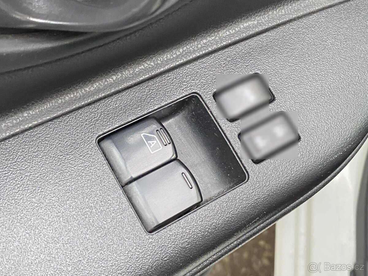 Nissan Micra 1.2i , 59 kW benzín, 2013 - 6