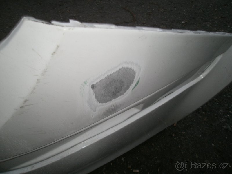 Zadní nárazník na Opel Astra H combi. - 6