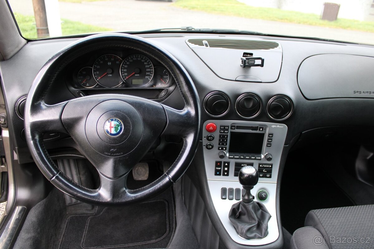 Alfa Romeo 166 2.4 JTDm Distinctive 129kW - 6