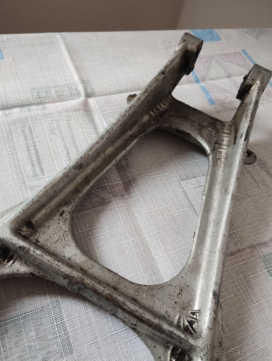 Prodám originální stojan na jawa 250/353 ve výborném stavu - 6