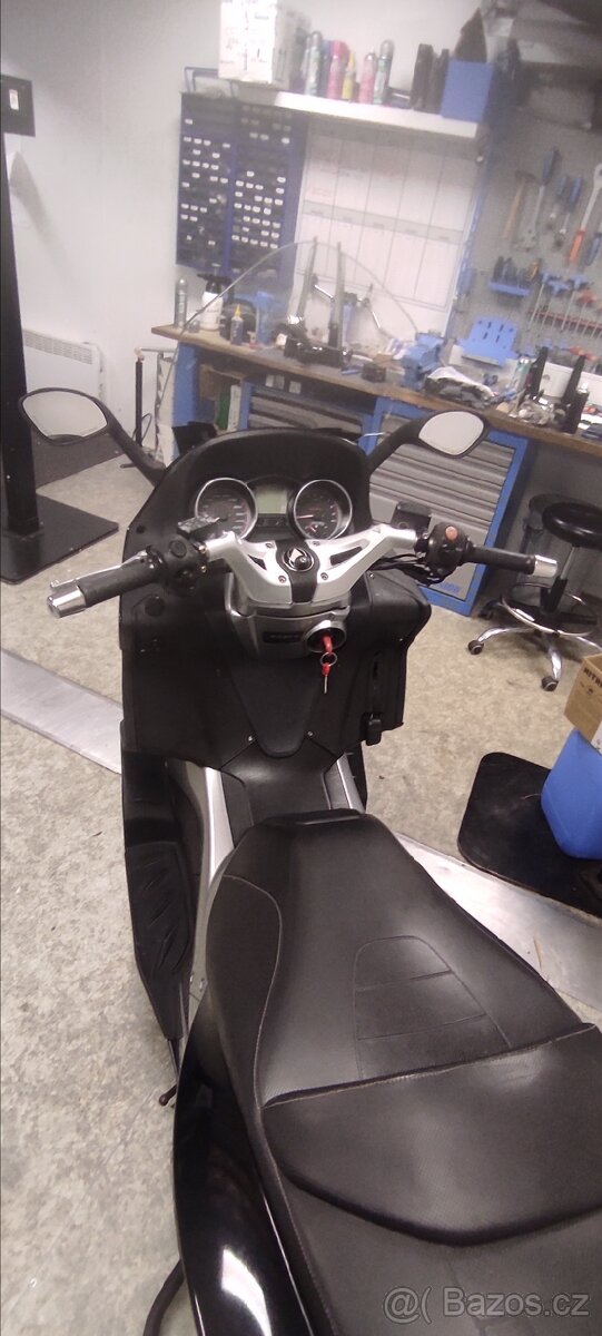 Gilera GP800 - 6