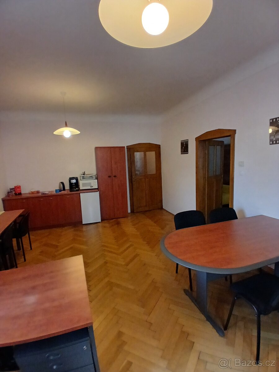 Pronájem 2 kanceláří v centru Č. Budějovic - 6