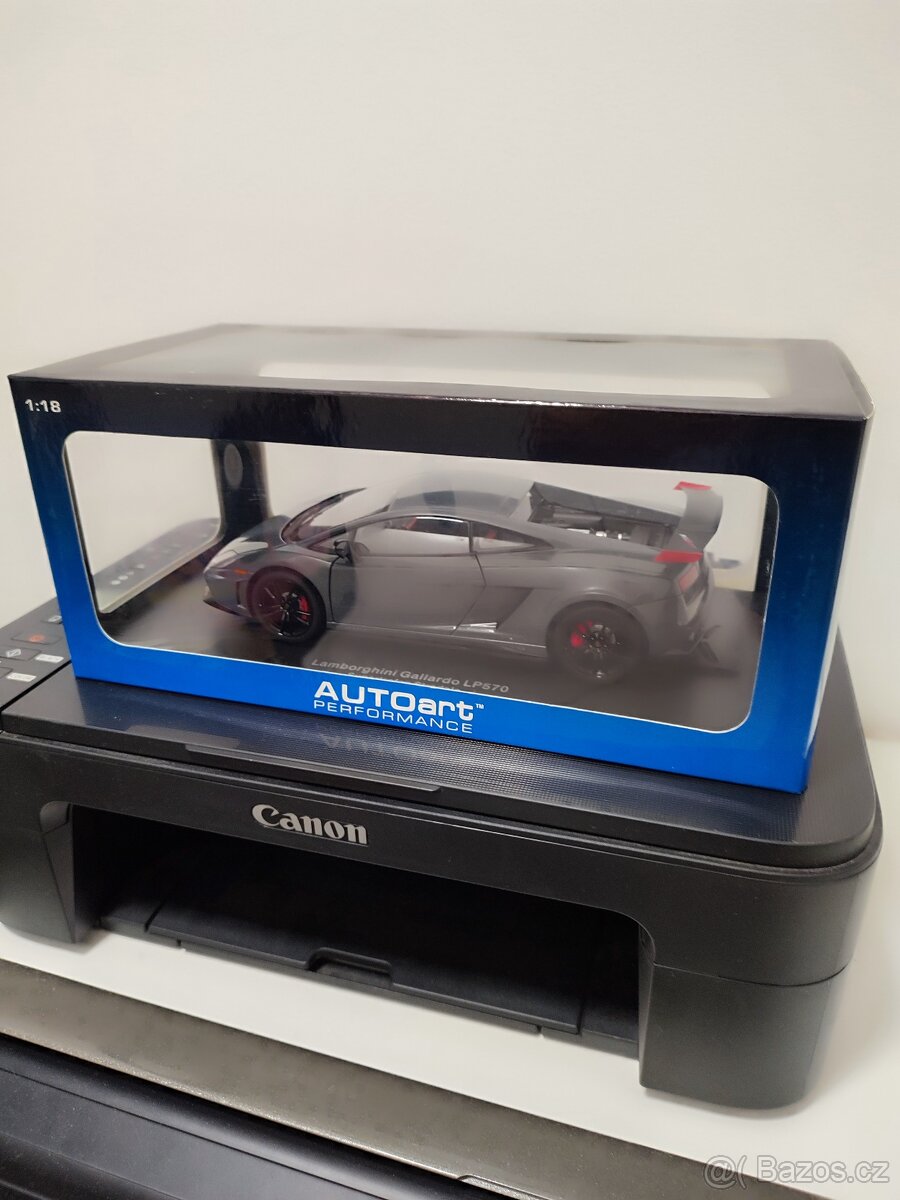 Lamborghini Gallardo LP570 Supertrofeo Stradale 1:18 Autoart - 6