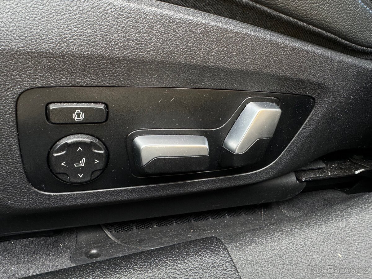 BMW 330D 210 Kw M-Packet, Laser, Harman/Kardon, přímý maj. - 6