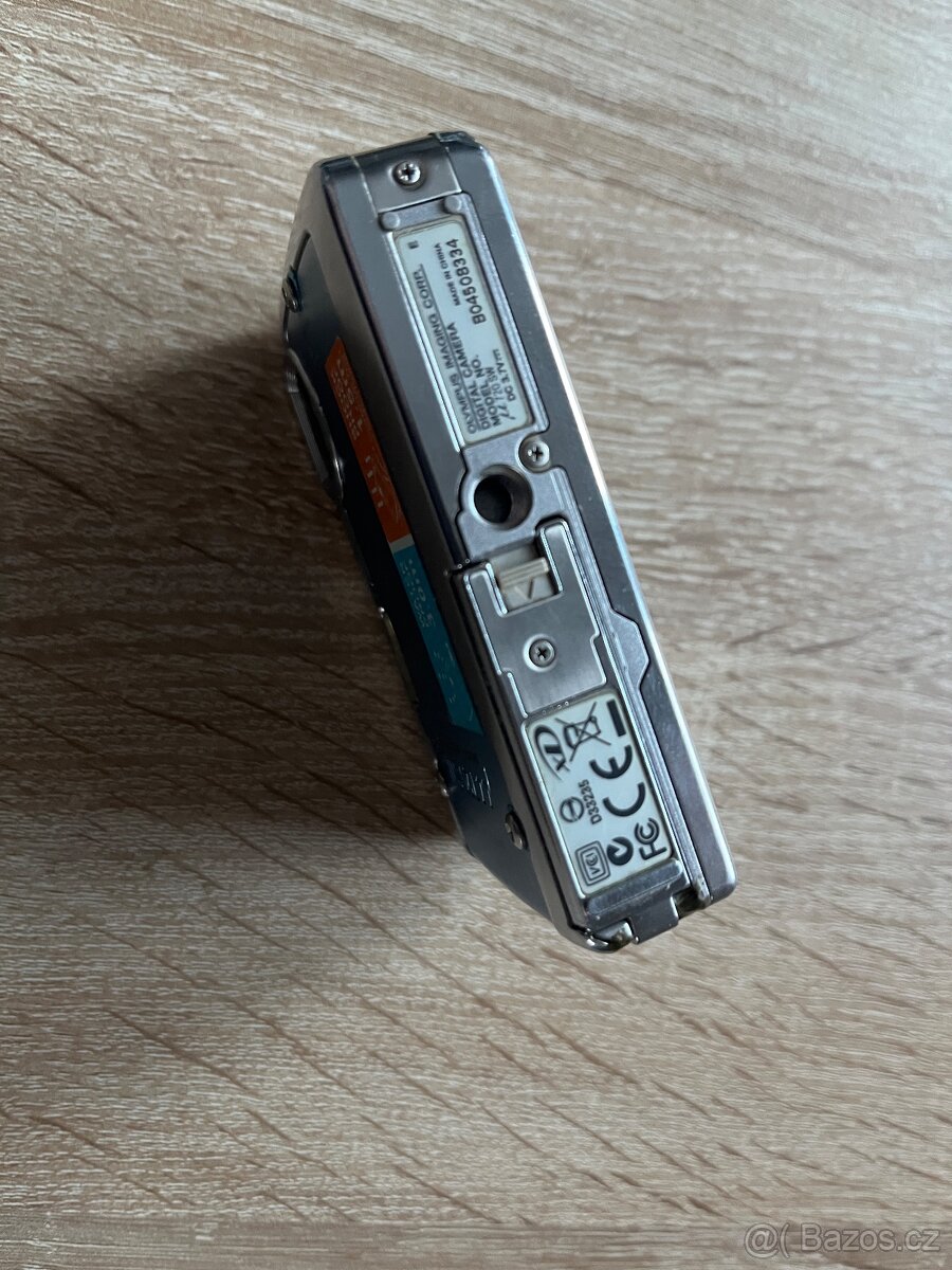 Olympus mju 720SW - 6