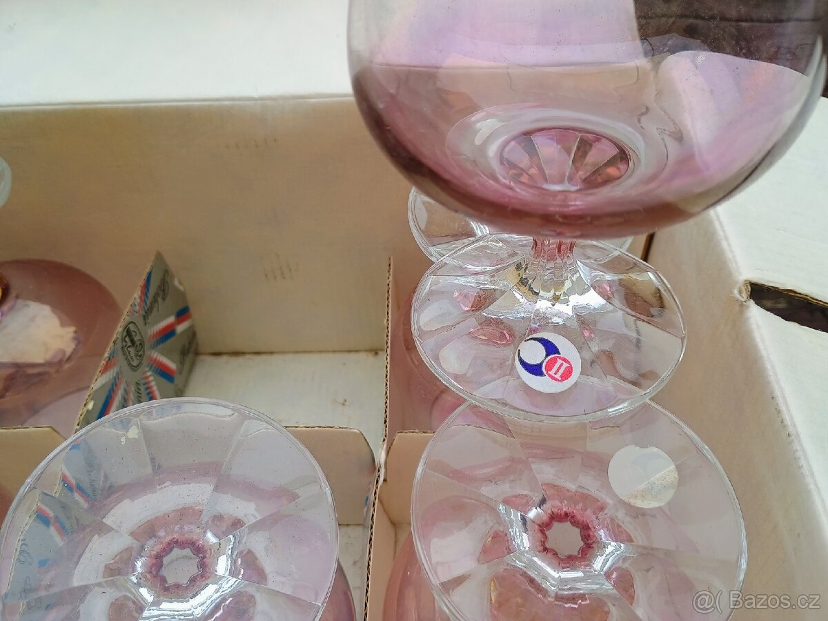 Skleničky, talíře - 6