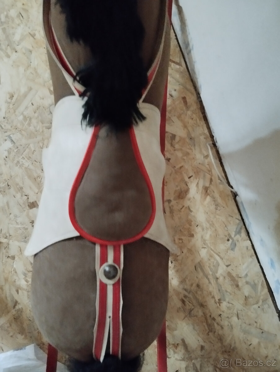 Starý, houpací kůň - 6