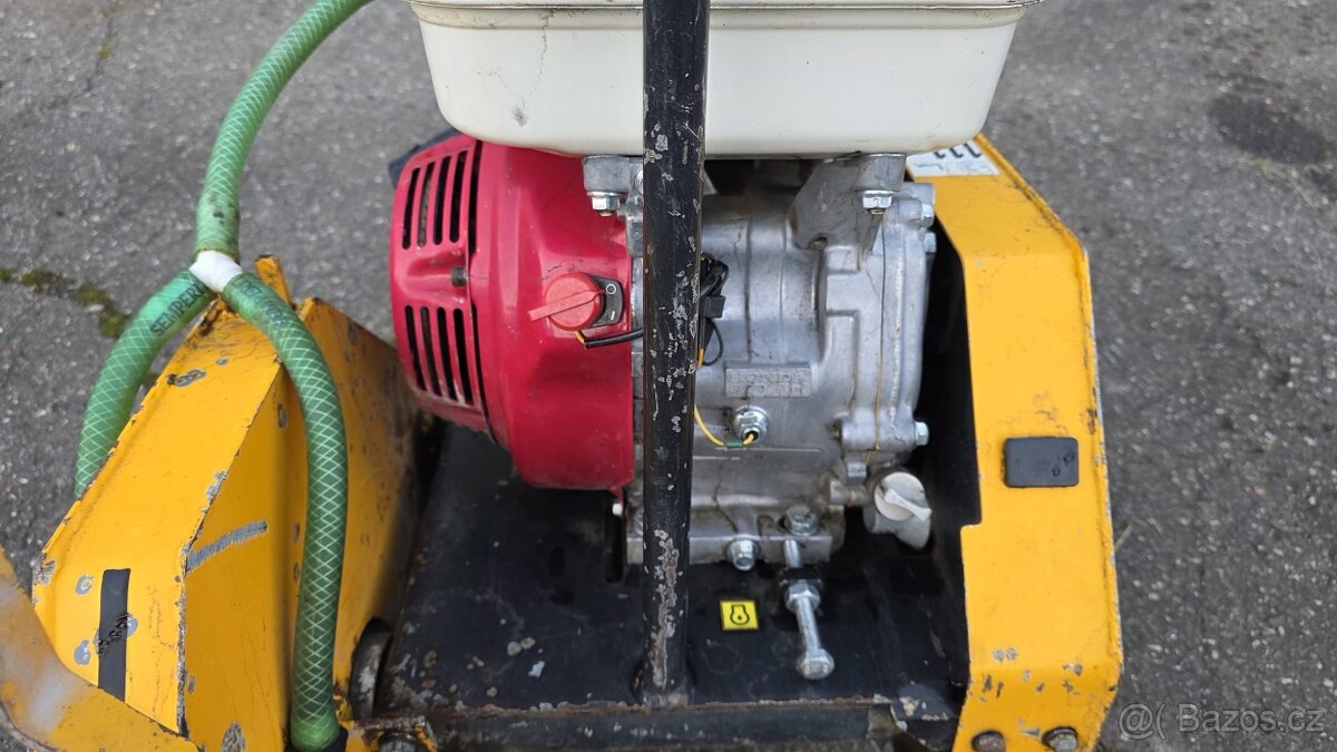 Řezací stroj na spáry NTC - RZ 121 - 6