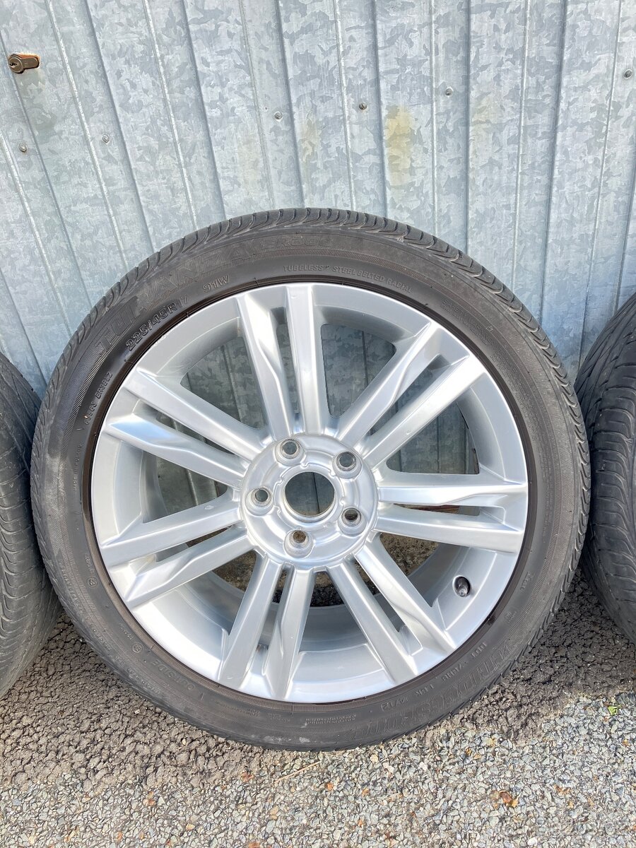 Koncernová alu kola VW 7x17" ET-49, pneu Bridgestone 225/45 - 6