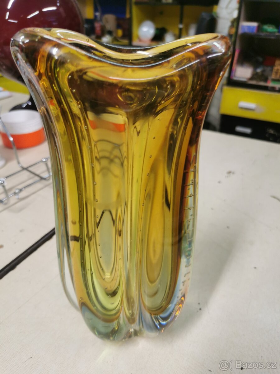 Váza, hutní sklo. - 6
