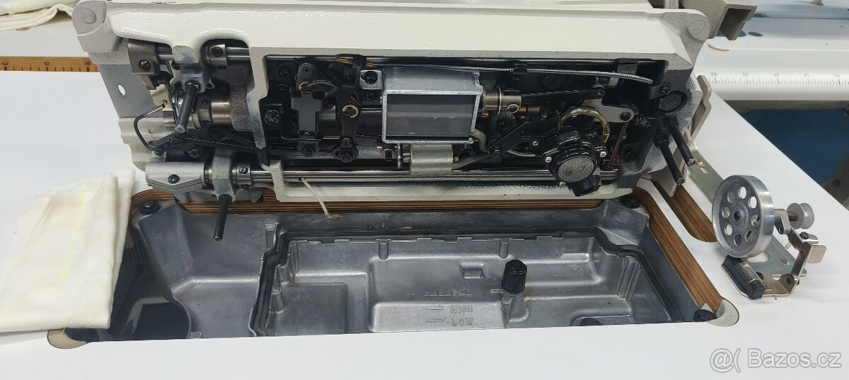 Průmyslový automaticky šicí stroj Juki 8700-7 - 6