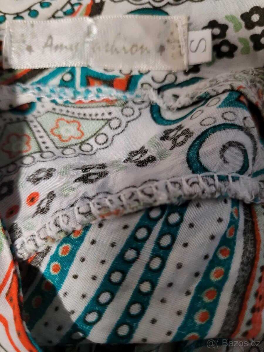 RETRO ŠATY -pěkný stav 4ks. - 6