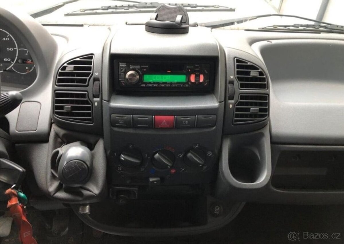 Fiat Ducato 2.0 JTD, 9 míst nafta manuál 62 kw - 6