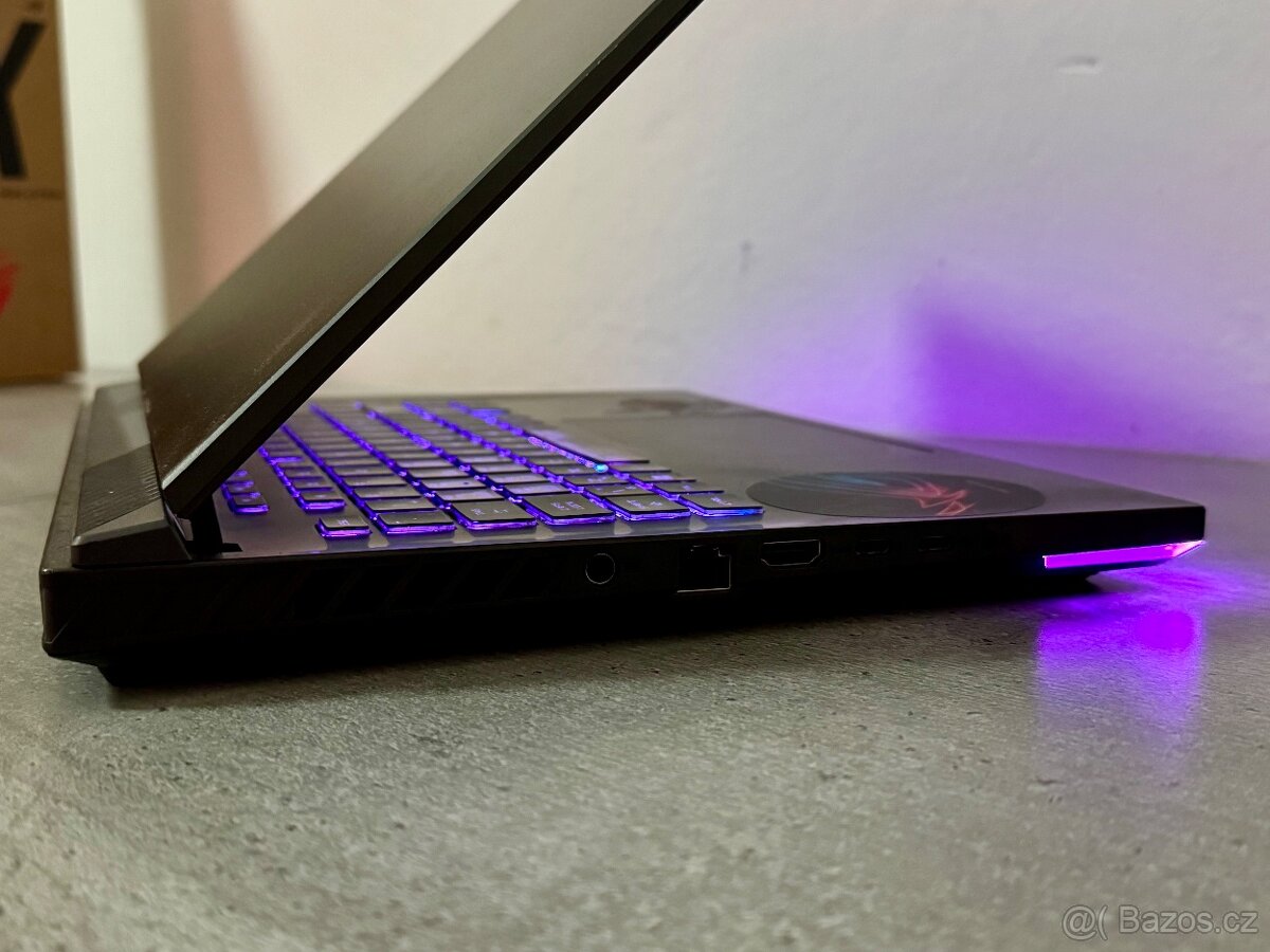 VÝKONNÝ HERNÍ NOTEBOOK ASUS ROG STRIX (RTX 4080) - 6