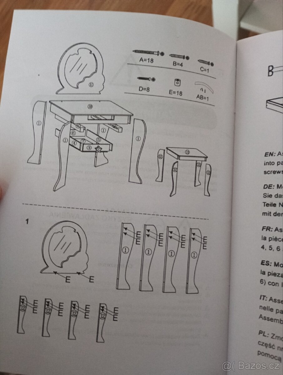 Dětský kosmetický stoleček - 6