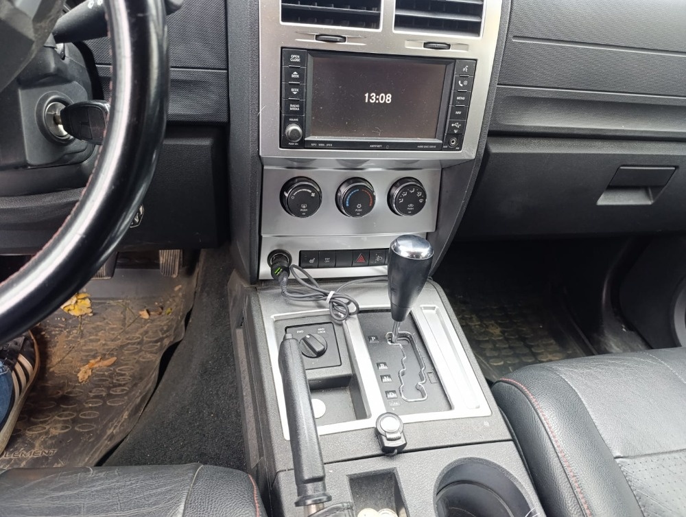 Dodge Nitro 2,8 CRD 2009 - 6