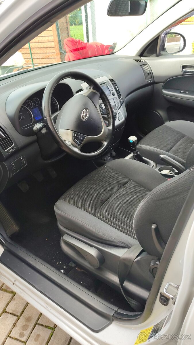 Prodám Hyundai i30 - 6