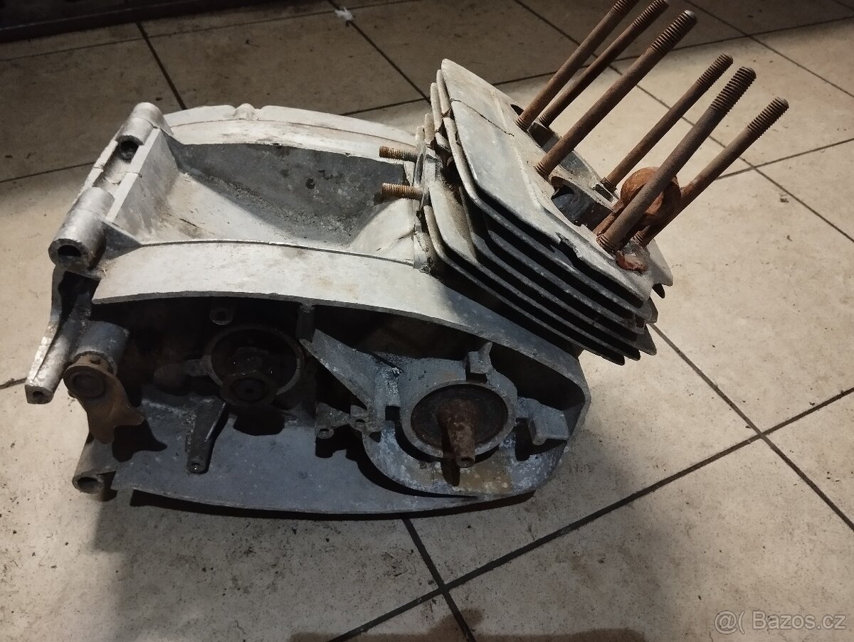 Motor Jawa 350 - 6