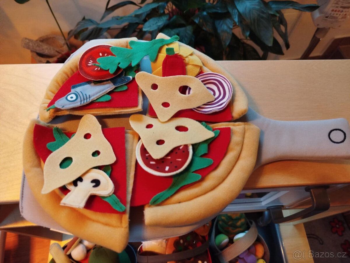 Kuchyňka s bohatým příslušenstvím - 6