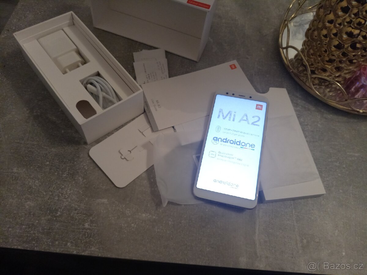 Xiaomi Mi A2 Gold - 6