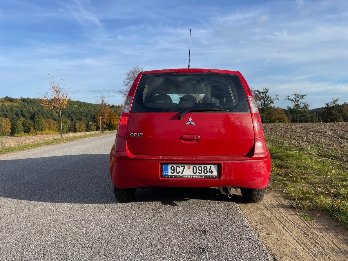 Mitsubishi Colt - 6