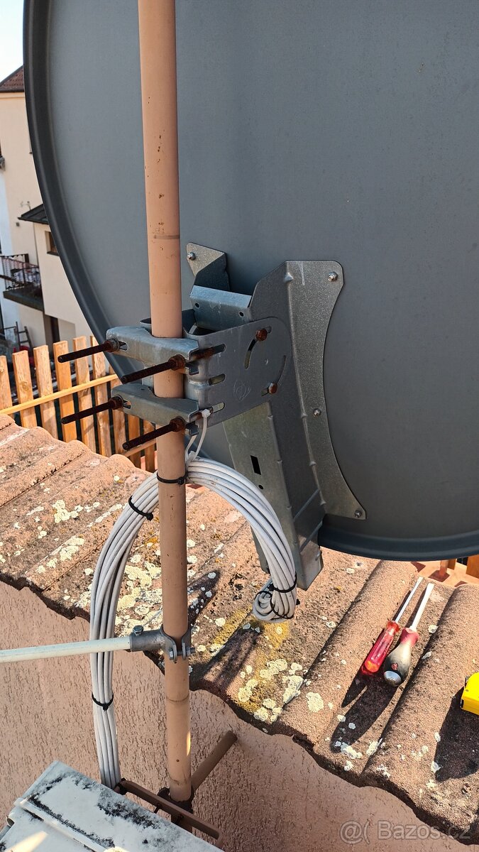 Satelitní komplet - 4 LNB, 4 přijímače - 6