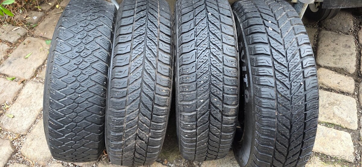 Disky Mercedes W123 / W115, 5,5x14 ET30 , zimní 175/80/14 - 6