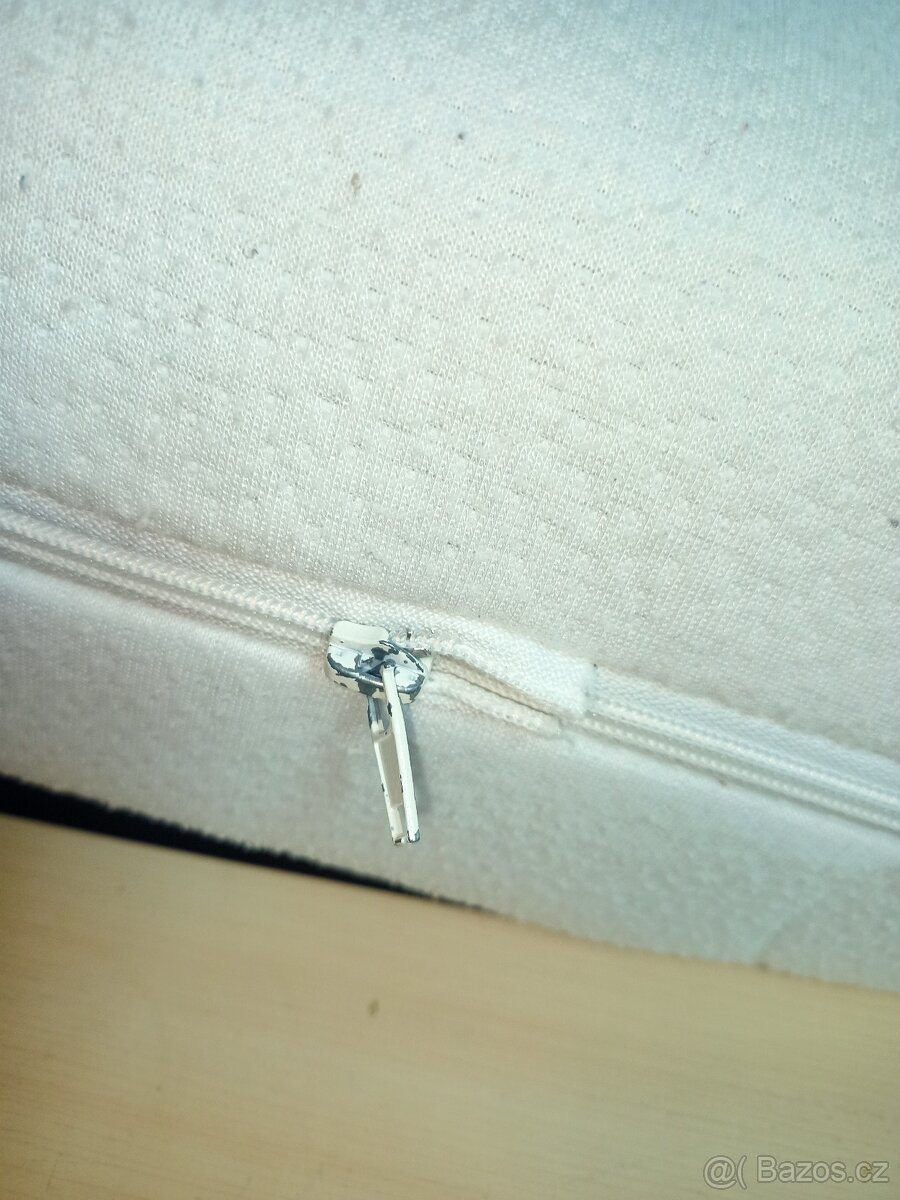 Prodám hezké letiště 180 x 200 cm - 6