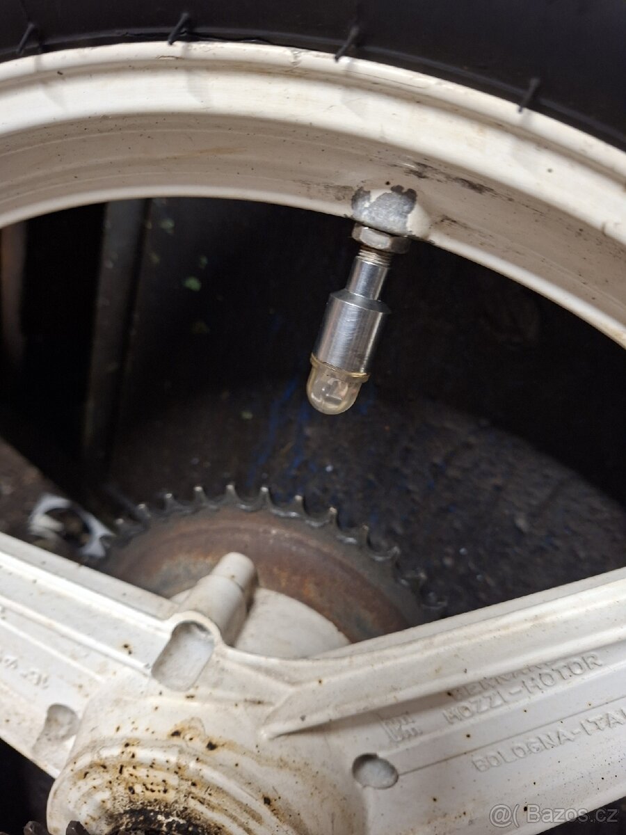 Manet Korádo:;":;; - 6