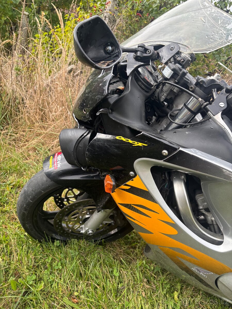 Bourana Honda CBR 600F 25KW 2000 - 6