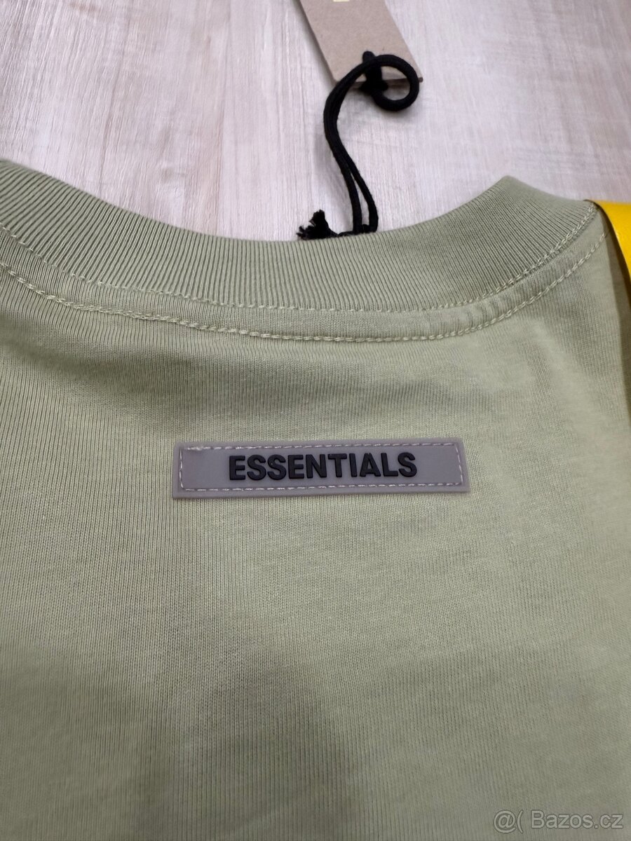 Essentials triko - L - 6