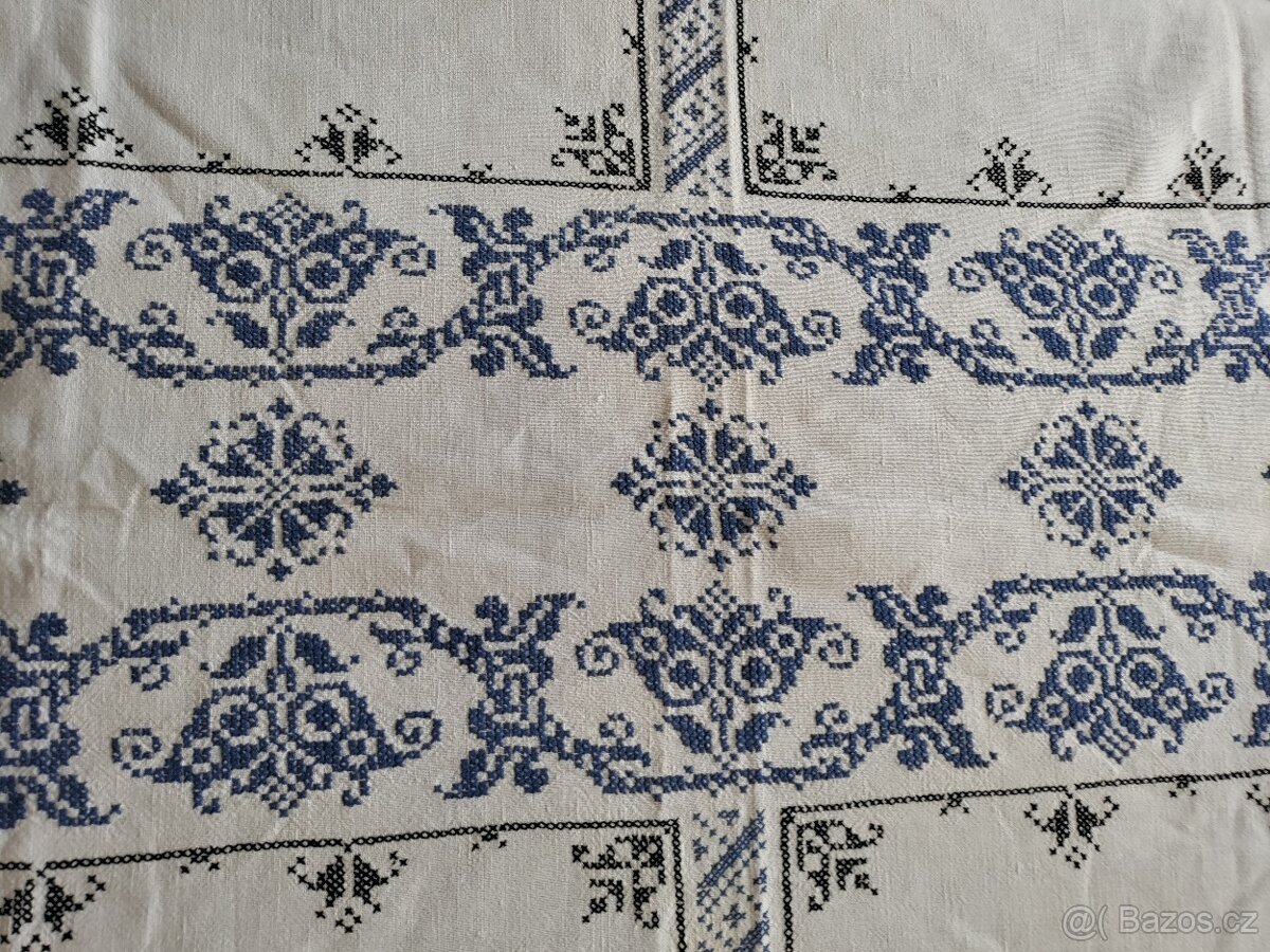 Lněný ubrus ručně vyšívány - 6