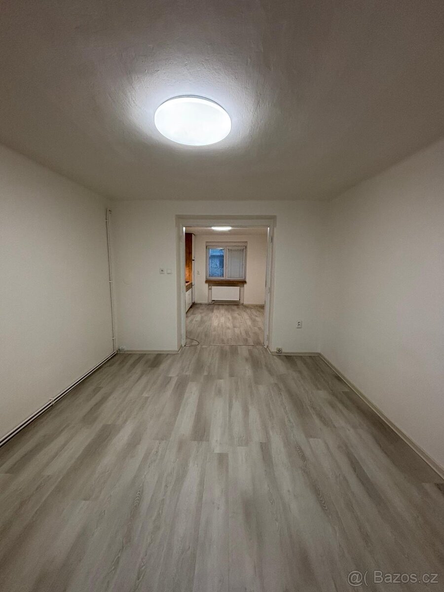 Pronájem bytu po rekonstrukci - 6